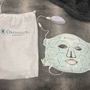 Omnilux Contour Red Light Face Mask